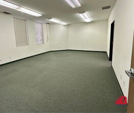 855 E Easy St, Simi Valley, CA for lease Interior Photo- Image 2 of 12