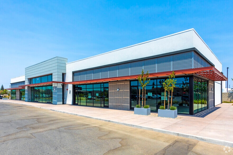 7901 Downing Ave, Bakersfield, CA for lease - Building Photo - Image 1 of 6