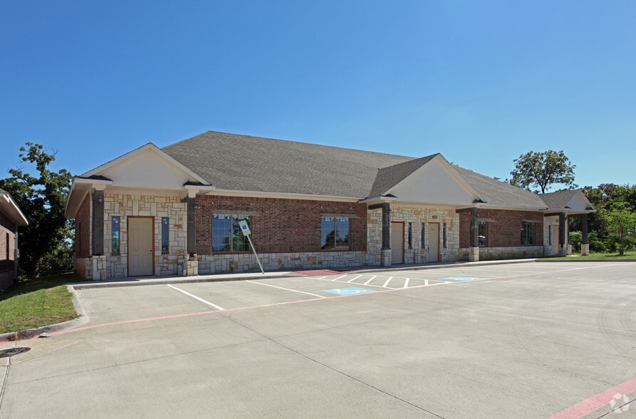 7000 Parkwood Blvd, Frisco, TX for lease - Building Photo - Image 2 of 5