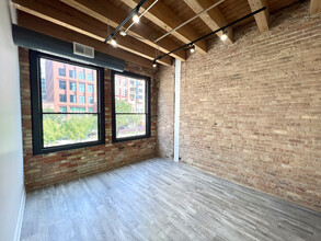 125 N Halsted St, Chicago, IL for lease Interior Photo- Image 1 of 5