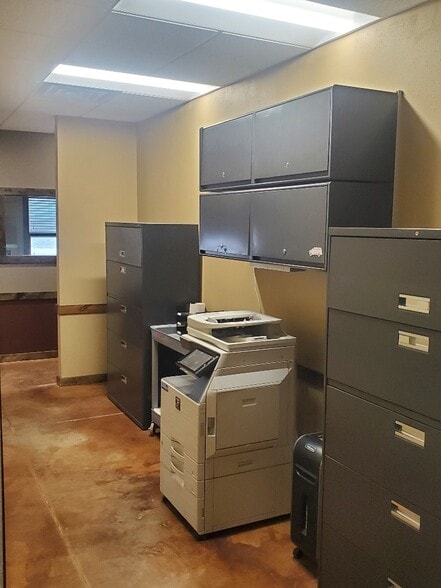 200 E Industrial Ave, Lyndon Station, WI for lease - Interior Photo - Image 3 of 11