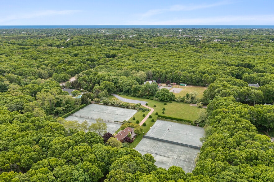 125 Sandy Hollow Rd, Southampton, NY for sale - Building Photo - Image 1 of 1