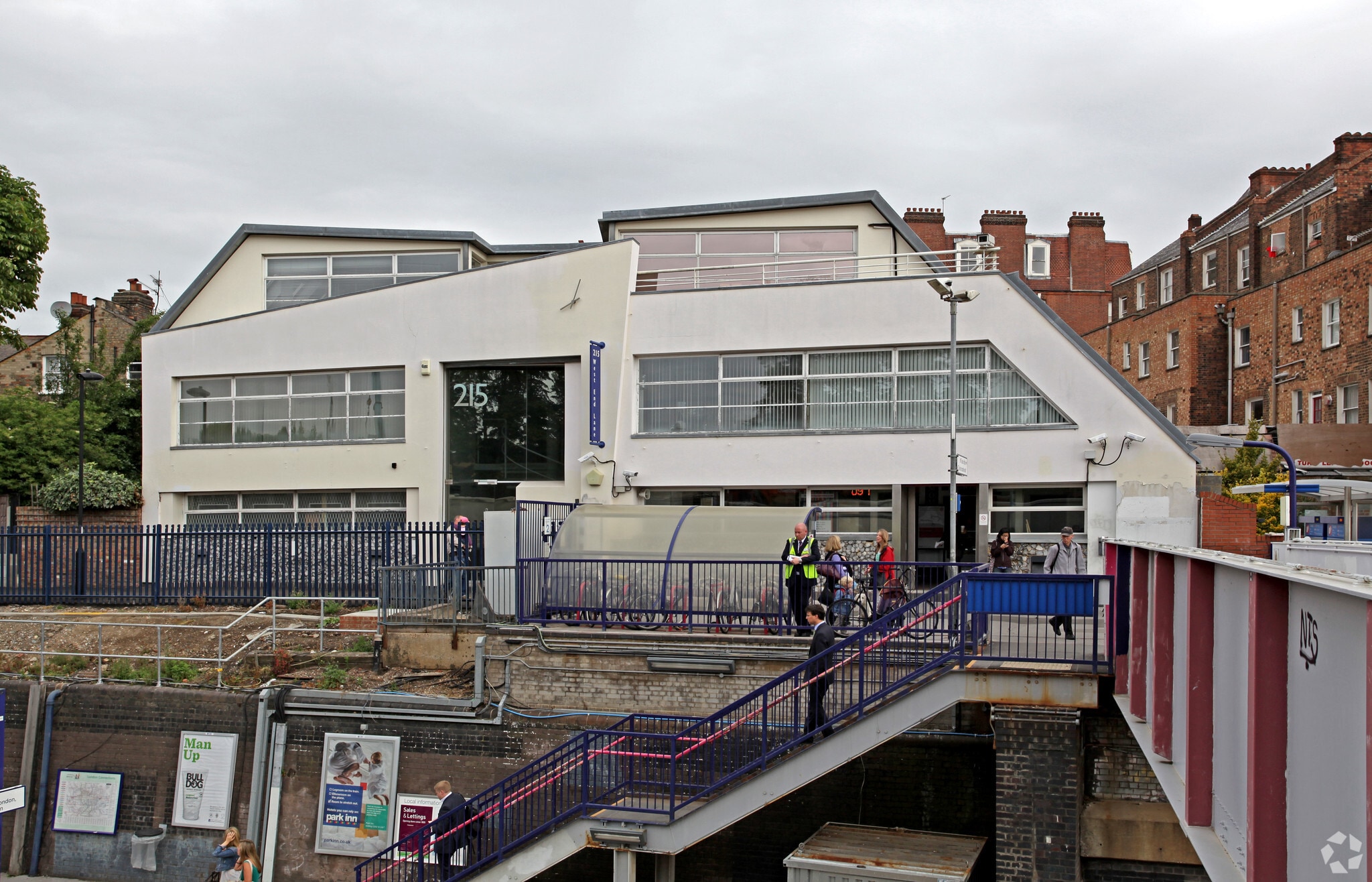 215 West End Ln, London for sale Primary Photo- Image 1 of 1