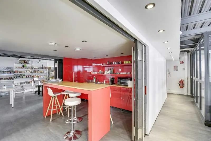 16 Rue Henri Barbusse, Clichy for lease - Building Photo - Image 2 of 14