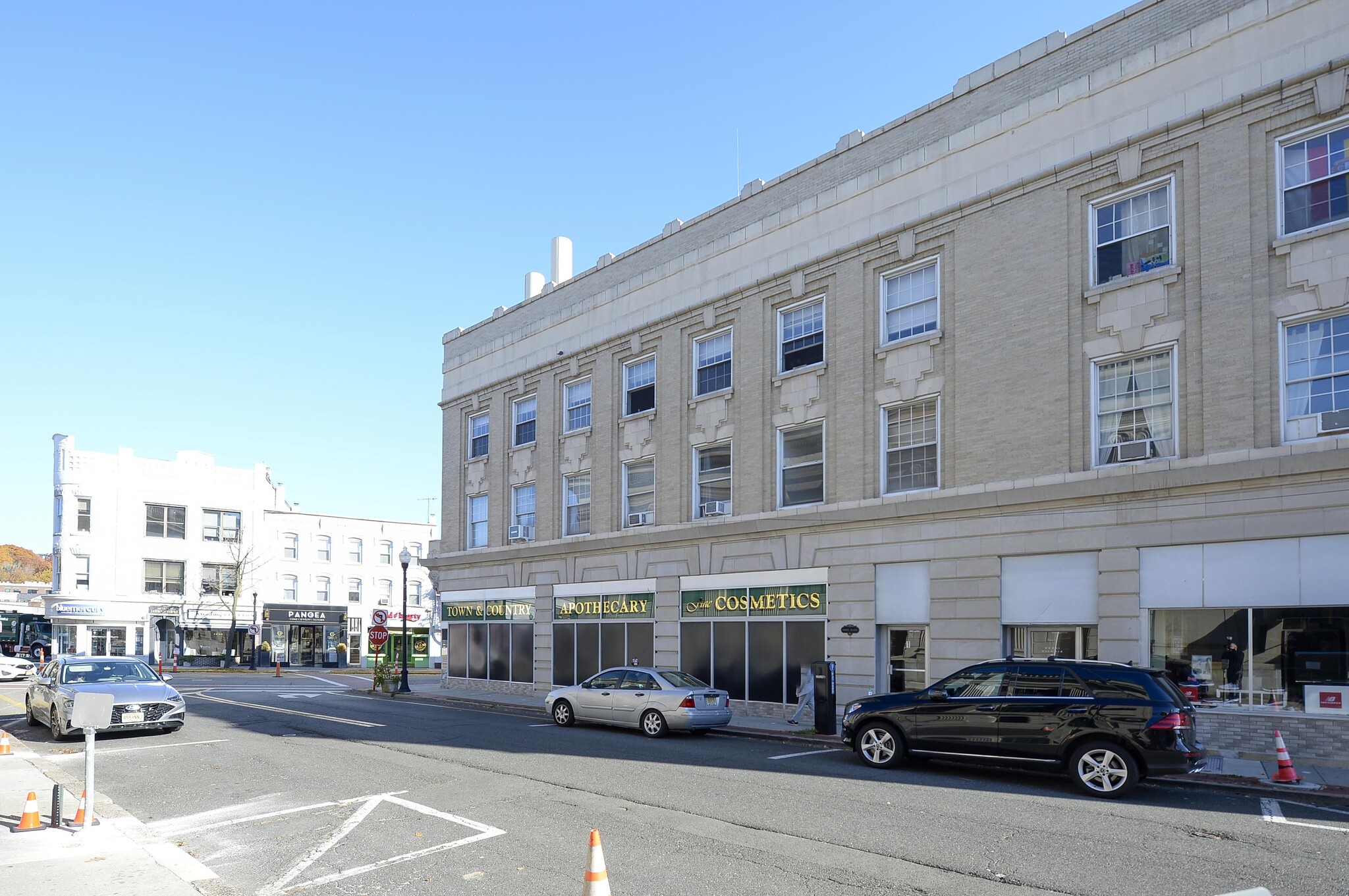 66 E Ridgewood Ave, Ridgewood, NJ 07450 - Retail For Lease | LoopNet