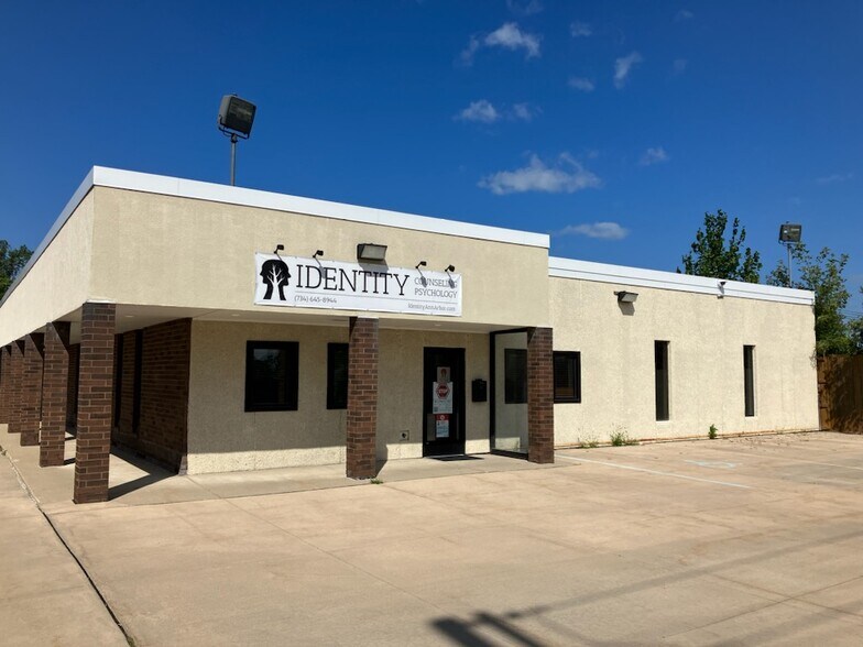 635 S Maple Rd, Ann Arbor, MI for sale - Building Photo - Image 1 of 1