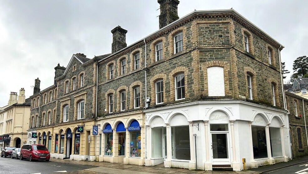 8 Duke St, Tavistock for lease - Primary Photo - Image 1 of 5