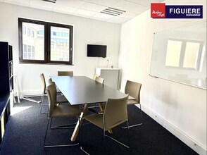 11 Cours Gambetta, Aix-en-Provence for lease Interior Photo- Image 2 of 7