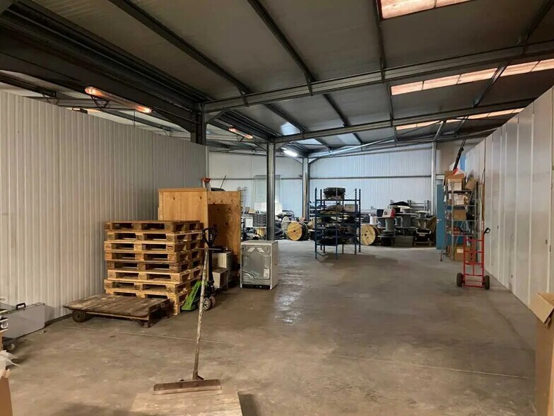 Office in Compiègne for lease - Interior Photo - Image 3 of 11