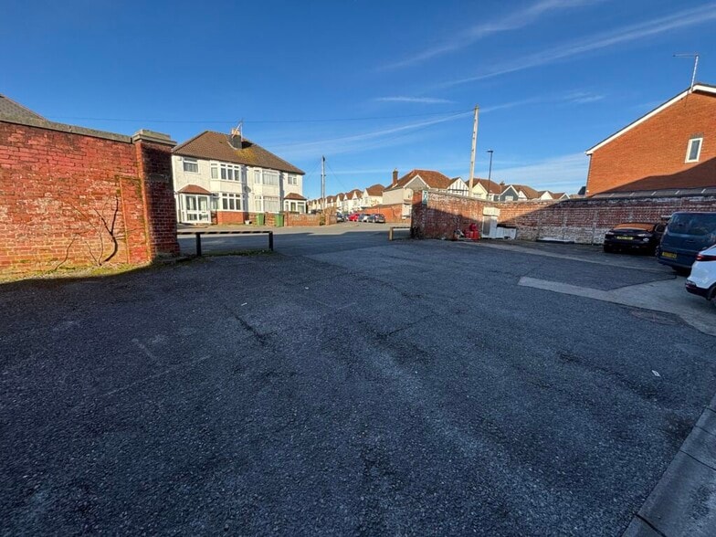 Stanton Rd, Southampton for sale - Building Photo - Image 2 of 2