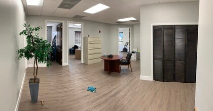 12955 SW 132nd St, Miami, FL for lease Interior Photo- Image 1 of 9