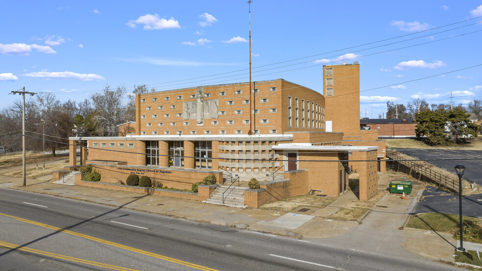 6815 Page Ave, Saint Louis, MO for sale - Building Photo - Image 1 of 19