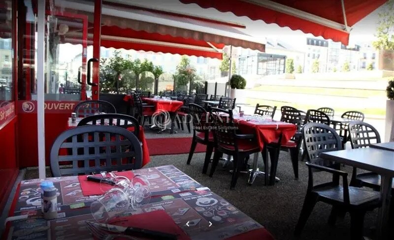 Retail in Périgueux for lease - Building Photo - Image 2 of 5