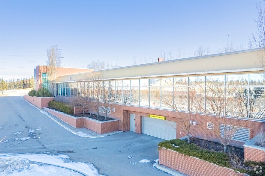 3600 4th St SE, Calgary, AB for lease - Building Photo - Image 2 of 3