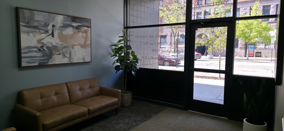 311 3rd Ave SE, Cedar Rapids, IA for lease - Building Photo - Image 2 of 7