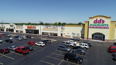 2219 SW 74th St, Oklahoma City, OK for lease Building Photo- Image 2 of 3