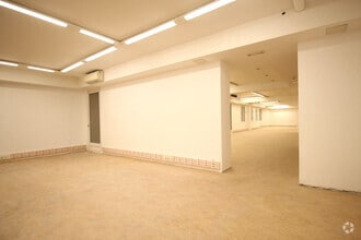 Office in Madrid, Madrid for lease Interior Photo- Image 2 of 5