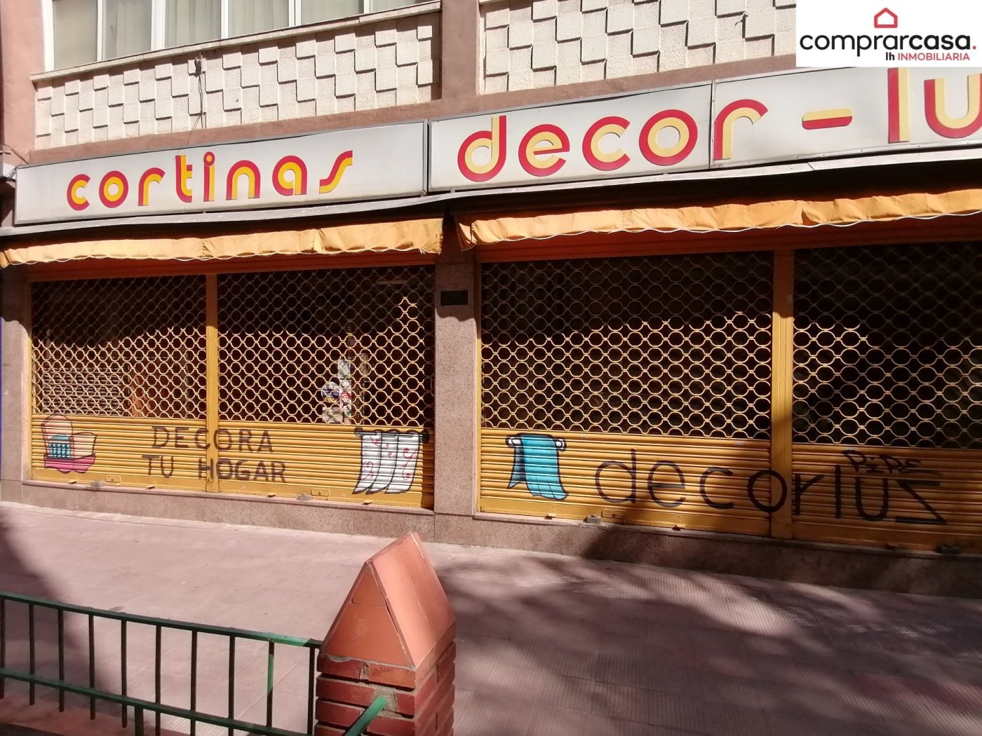 Retail in L'Hospitalet de Llobregat, Barcelona for lease Building Photo- Image 1 of 4