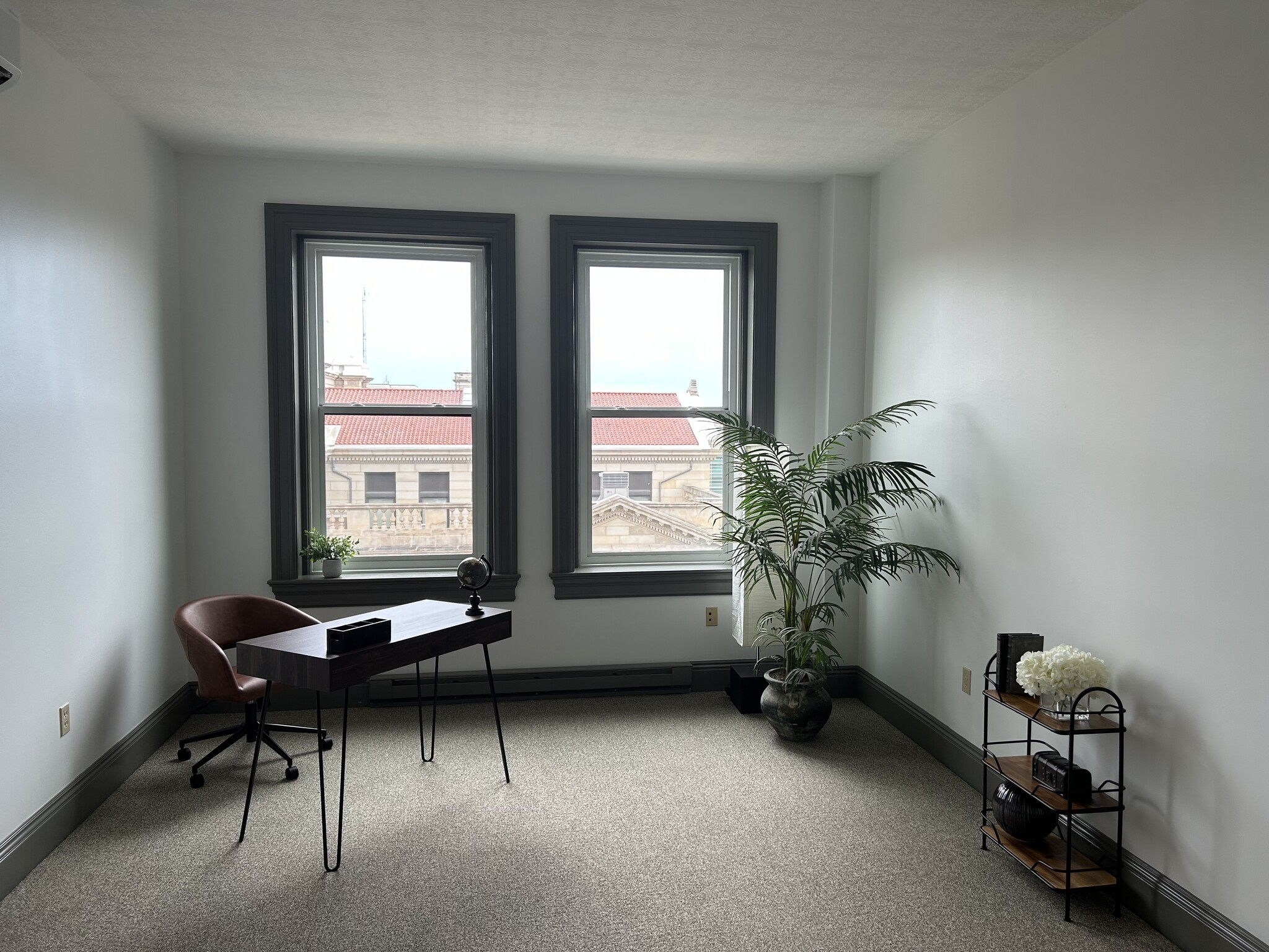 6 S Main St, Washington, PA for lease Interior Photo- Image 1 of 9