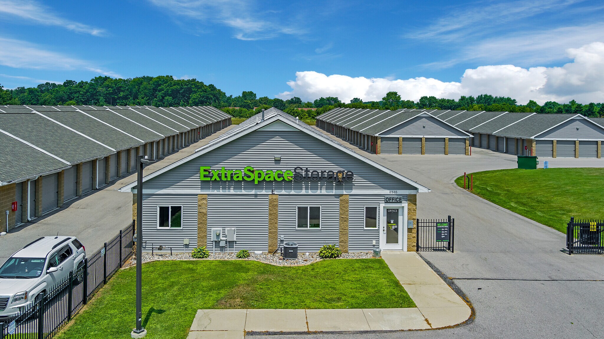 6535 Creekside View Dr SE, Grand Rapids, MI for sale Primary Photo- Image 1 of 1