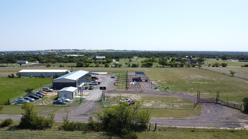 121 Pistol Rd, Weatherford, TX for sale - Building Photo - Image 1 of 35