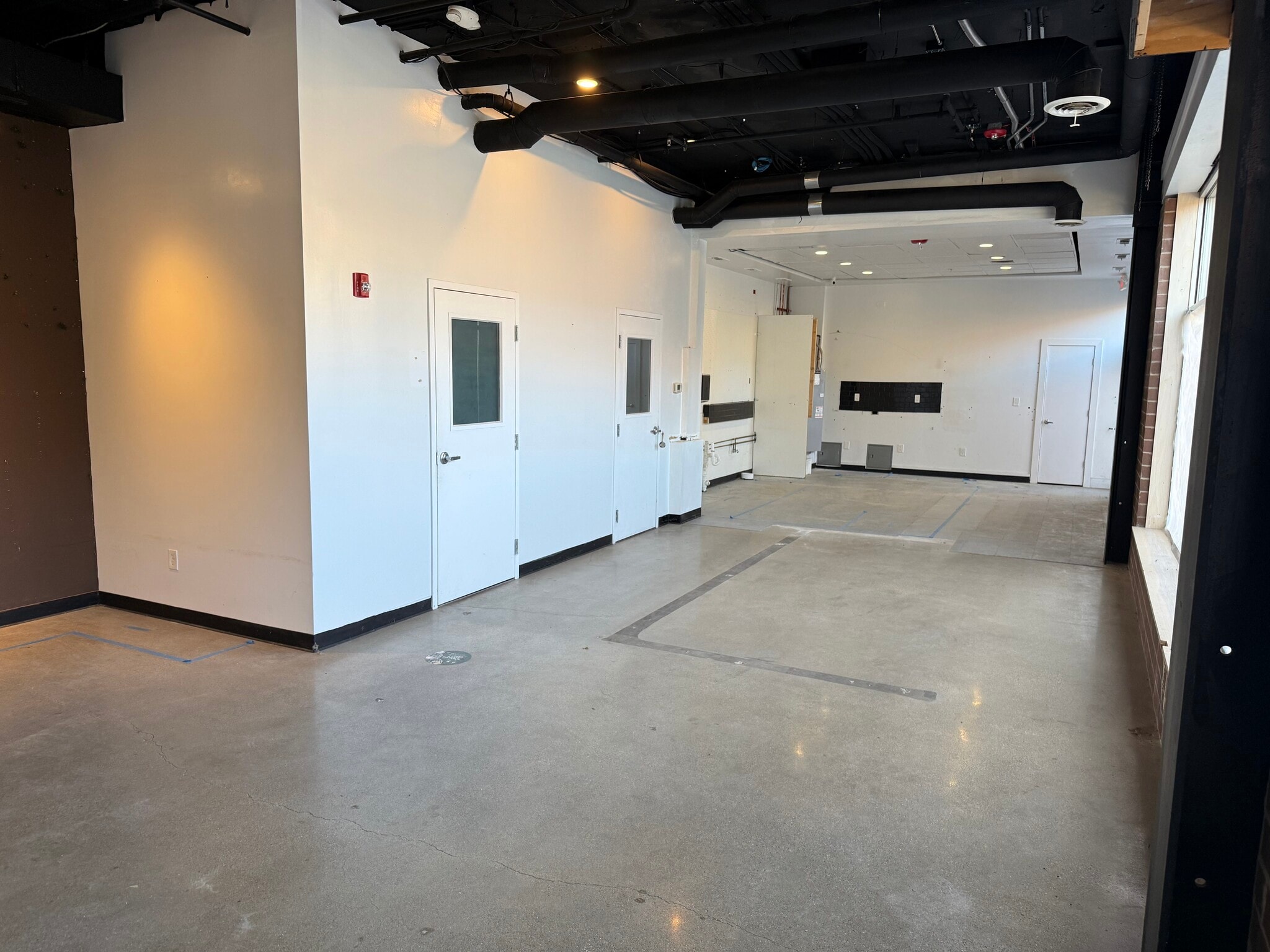 213 Ann St, East Lansing, MI for lease Interior Photo- Image 1 of 3