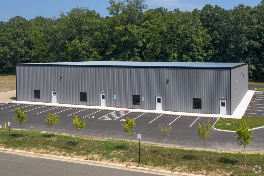 7588 Capitol Way, Marshall, VA for sale - Building Photo - Image 1 of 1