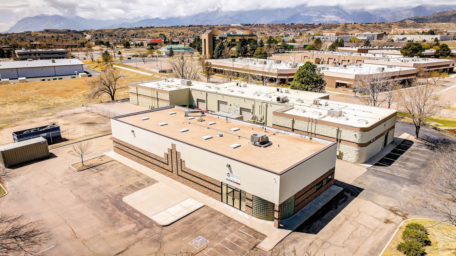 949 Elkton Dr, Colorado Springs, CO 80907