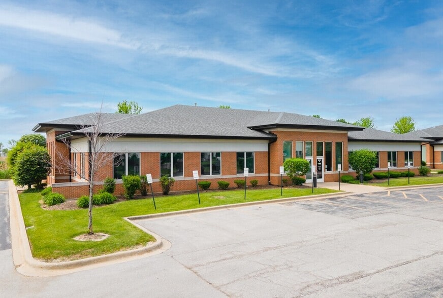 8041 W 186th St, Tinley Park, IL for sale - Building Photo - Image 1 of 6