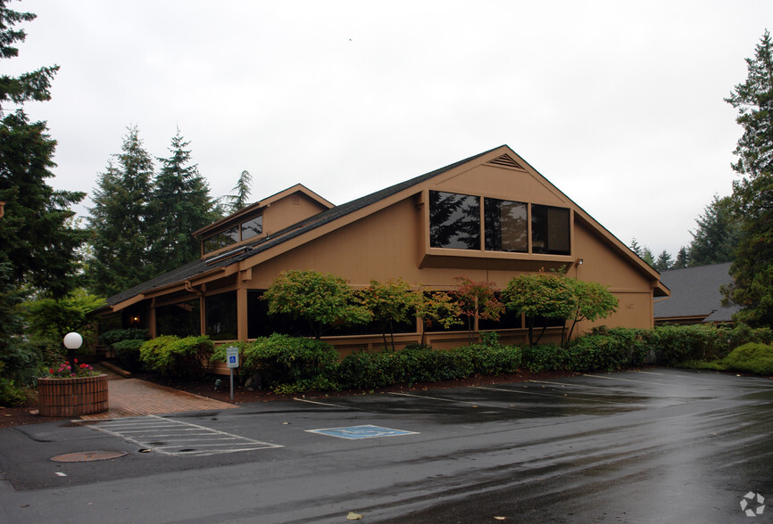 1402 140th Pl NE, Bellevue, WA for lease - Building Photo - Image 1 of 3