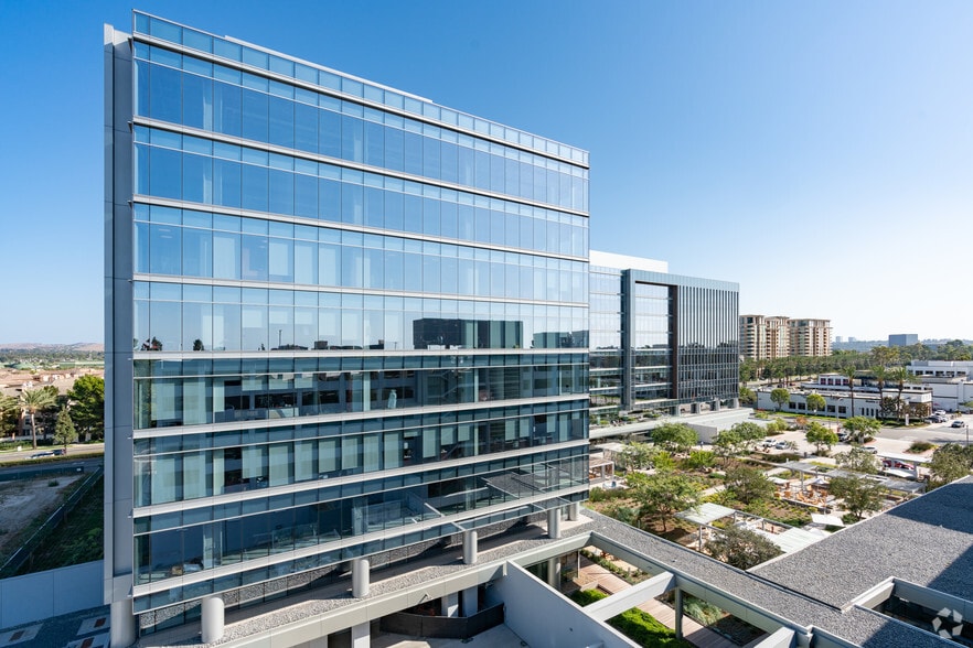 18565-18575 Jamboree Rd, Irvine, CA for lease - Building Photo - Image 3 of 23