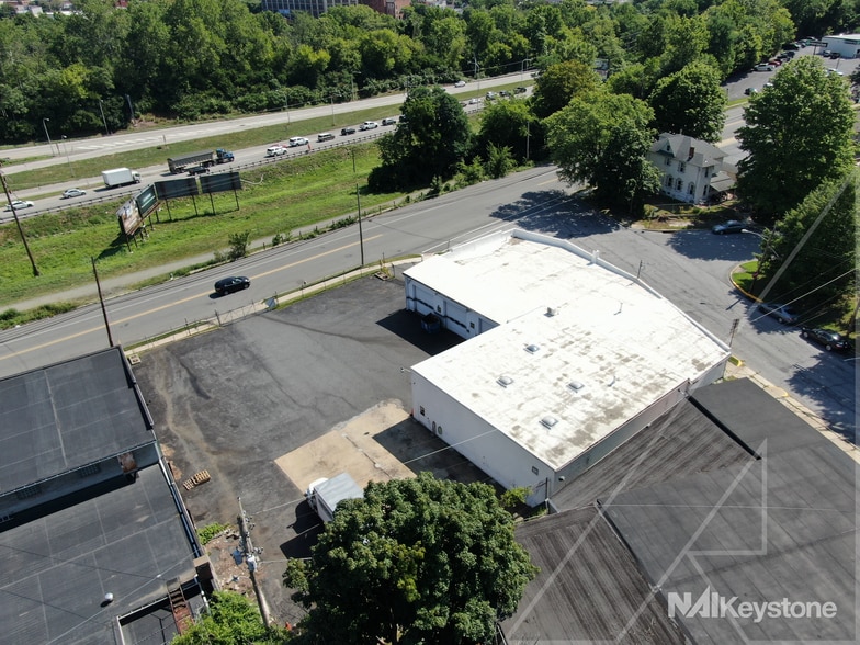 80 Morgantown Rd, Reading, PA for sale - Building Photo - Image 2 of 4