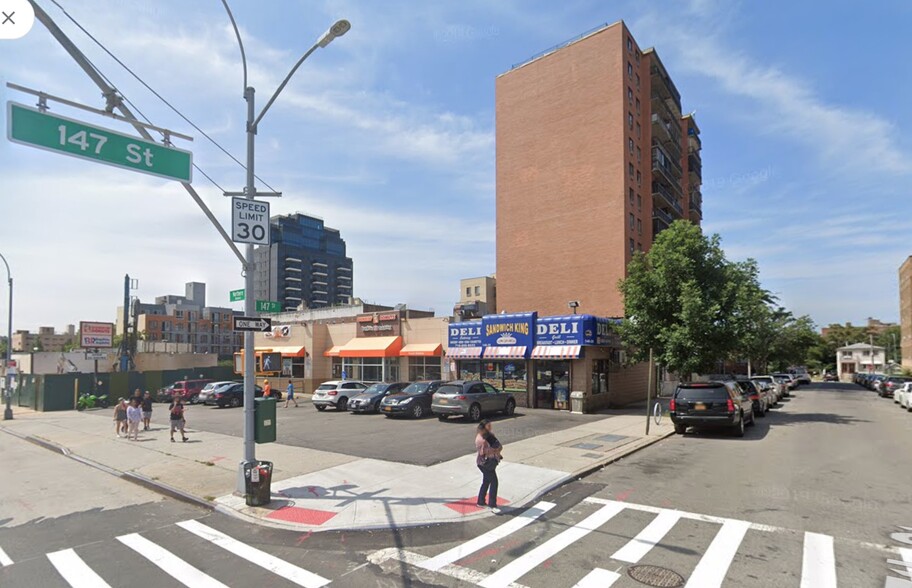 3520 147th St, Flushing, NY for lease - Building Photo - Image 2 of 3