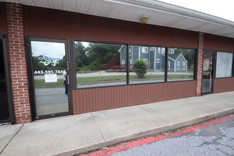 623-631 Reisterstown Rd, Pikesville, MD for lease Interior Photo- Image 1 of 9