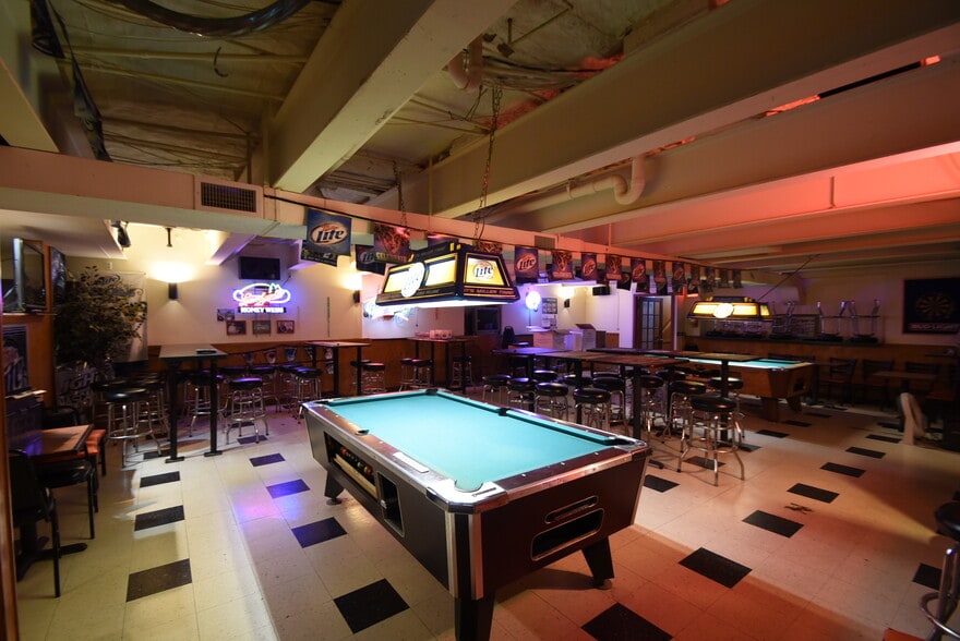 1324 25th Ave S, Fargo, ND for sale - Interior Photo - Image 3 of 4