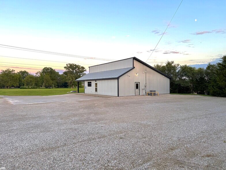 1915 S Santa Fe Ave, Chanute, KS for sale - Building Photo - Image 3 of 35