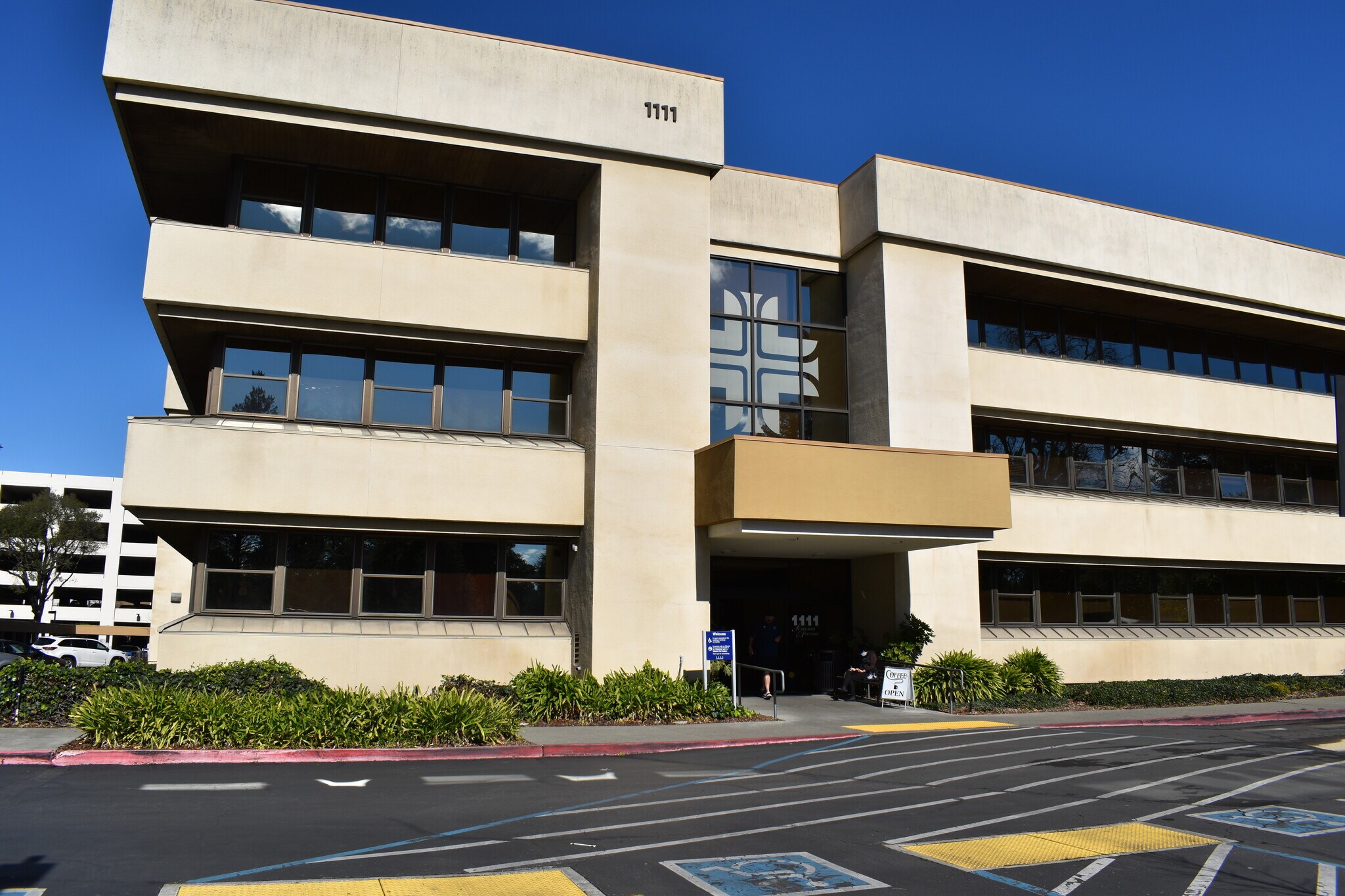 1111 Sonoma Ave, Santa Rosa, CA 95405 Premier Medical Space for Lease