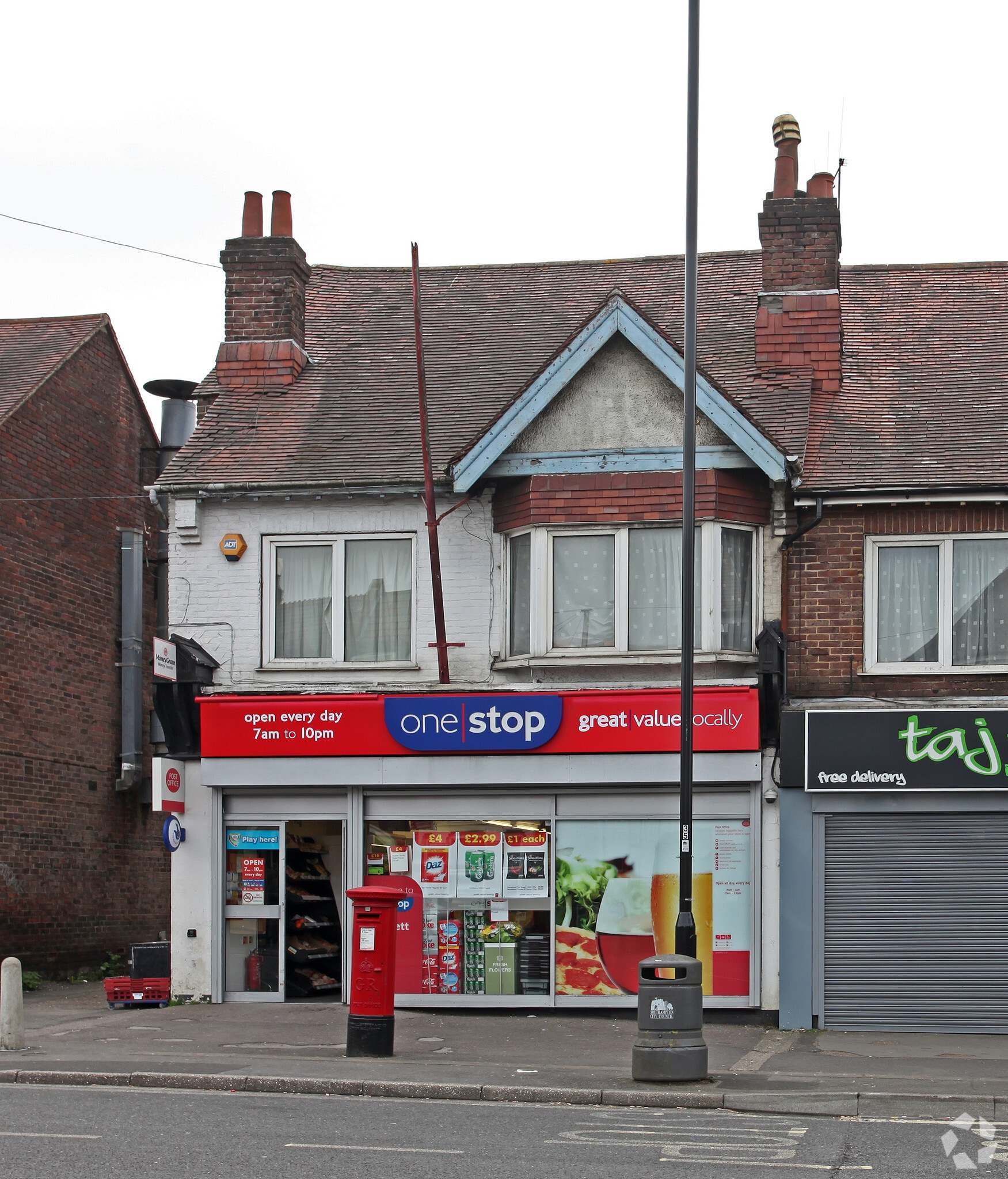 363 Winchester Rd, Southampton for sale Primary Photo- Image 1 of 1