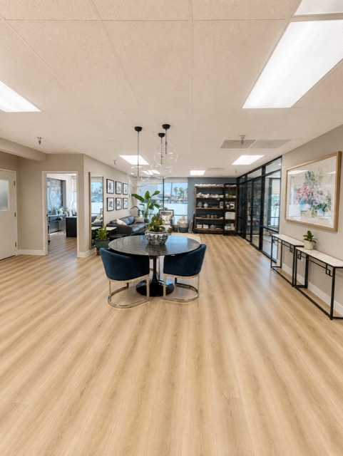 2183 Fairview Rd, Costa Mesa, CA for lease Interior Photo- Image 1 of 7
