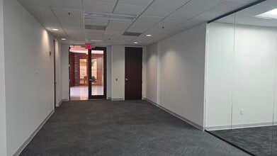 2675 Breckinridge Blvd, Duluth, GA for lease Interior Photo- Image 2 of 13