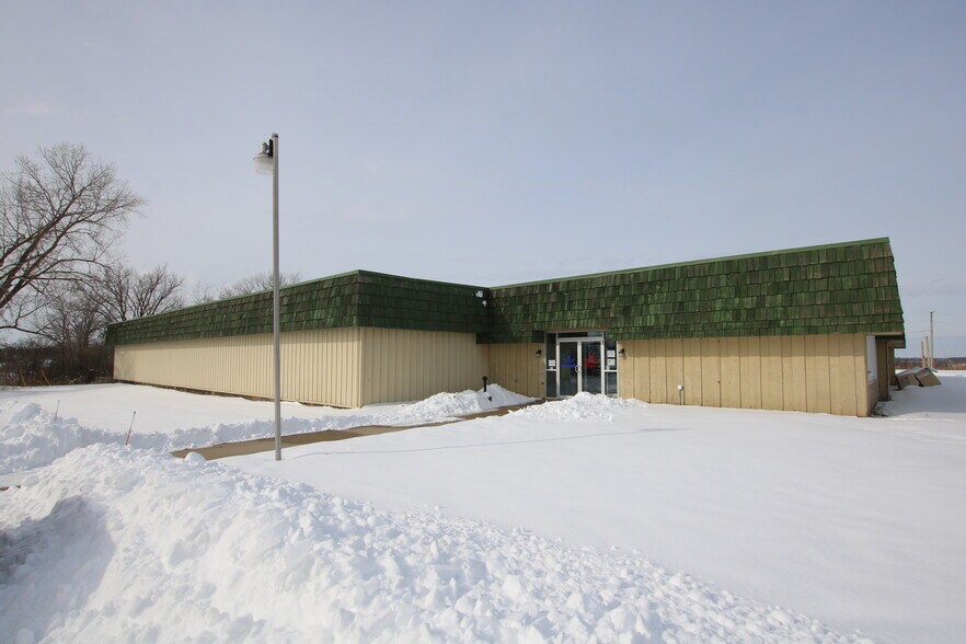W1802 State A Hwy, Green Lake, WI for sale - Building Photo - Image 1 of 1