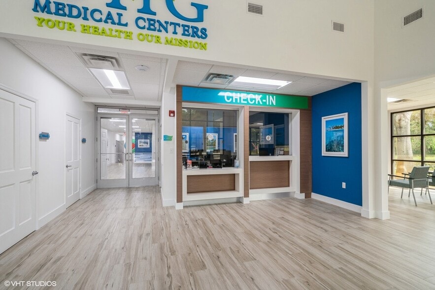 3333 20th St, Vero Beach, FL for sale - Building Photo - Image 2 of 52