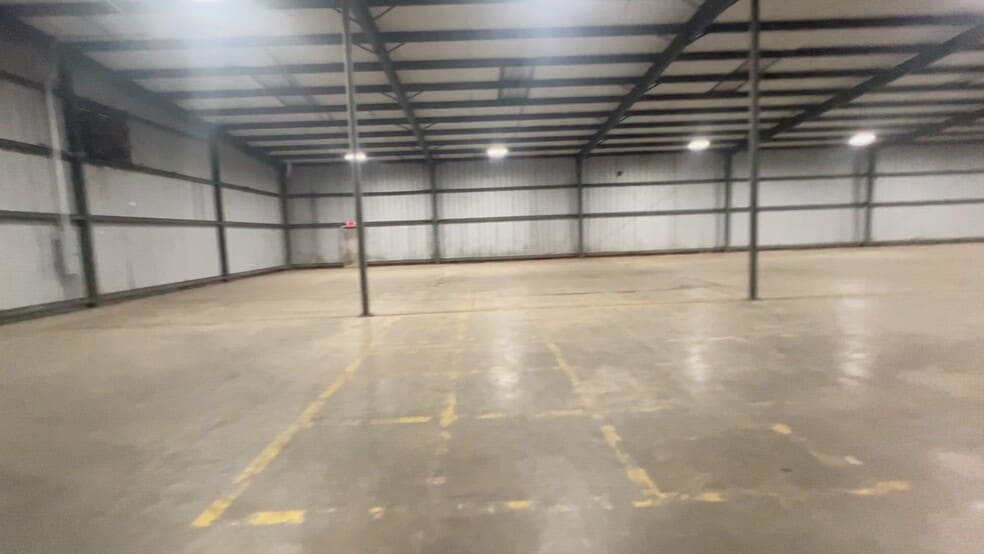 3160 Mcfarland Blvd, Northport, AL for sale - Commercial Listing Video - Image 2 of 24