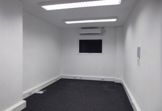 Park Rd, Crowborough for lease Interior Photo- Image 2 of 3