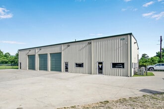 21627 Rhodes Rd, Spring, TX for lease Building Photo- Image 2 of 12