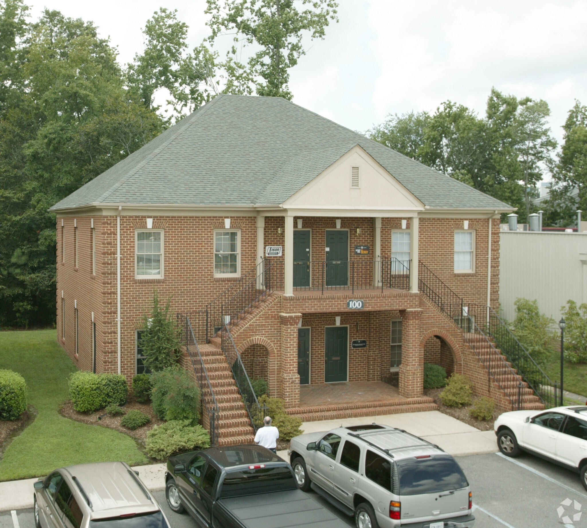 780 Pilot House Dr, Newport News, VA 23606