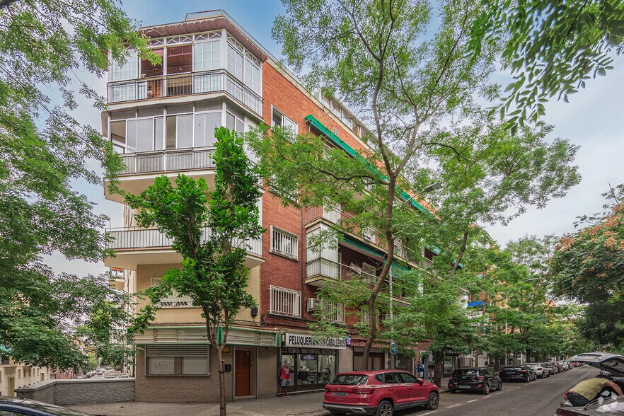 Calle de Francisco García, 19, Madrid, Madrid for sale - Primary Photo - Image 1 of 1