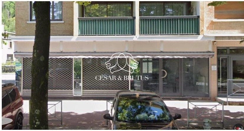 2 Place Des Allobroges, Cluses for sale Building Photo- Image 1 of 4