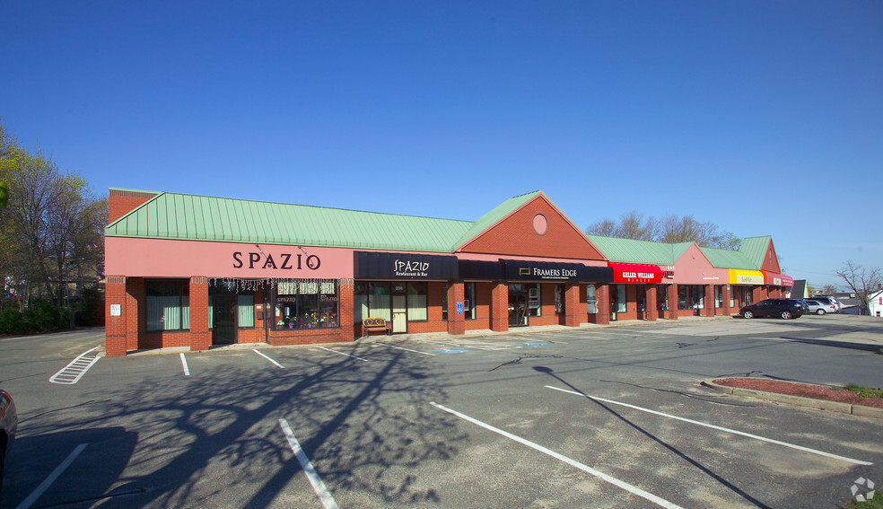 200-226 Quincy Ave, Braintree, MA for lease - Building Photo - Image 1 of 7