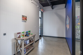 307 S Main St, Bentonville, AR for lease Interior Photo- Image 2 of 7